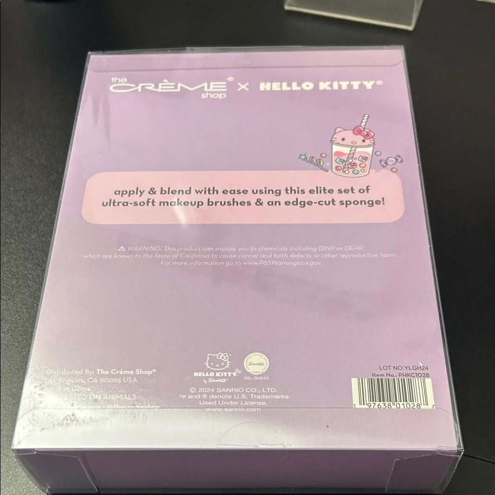 Hello Kitty Purple Makeup Brush and Sponge Collection - Picture 3 of 3